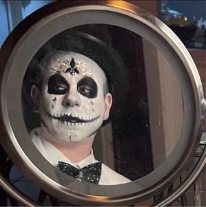 Meet your Posher, Thomas